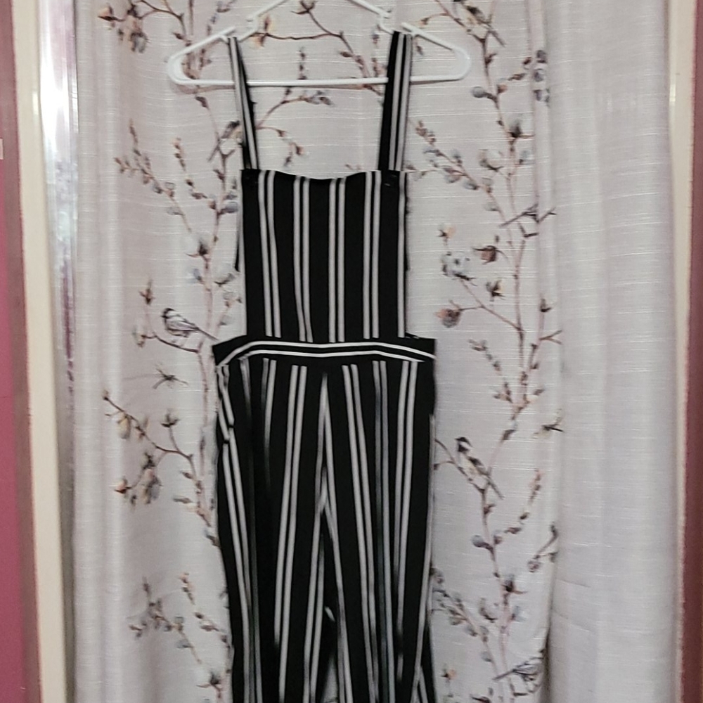 Charlotte Russe wide leg cropped overalls/jumper